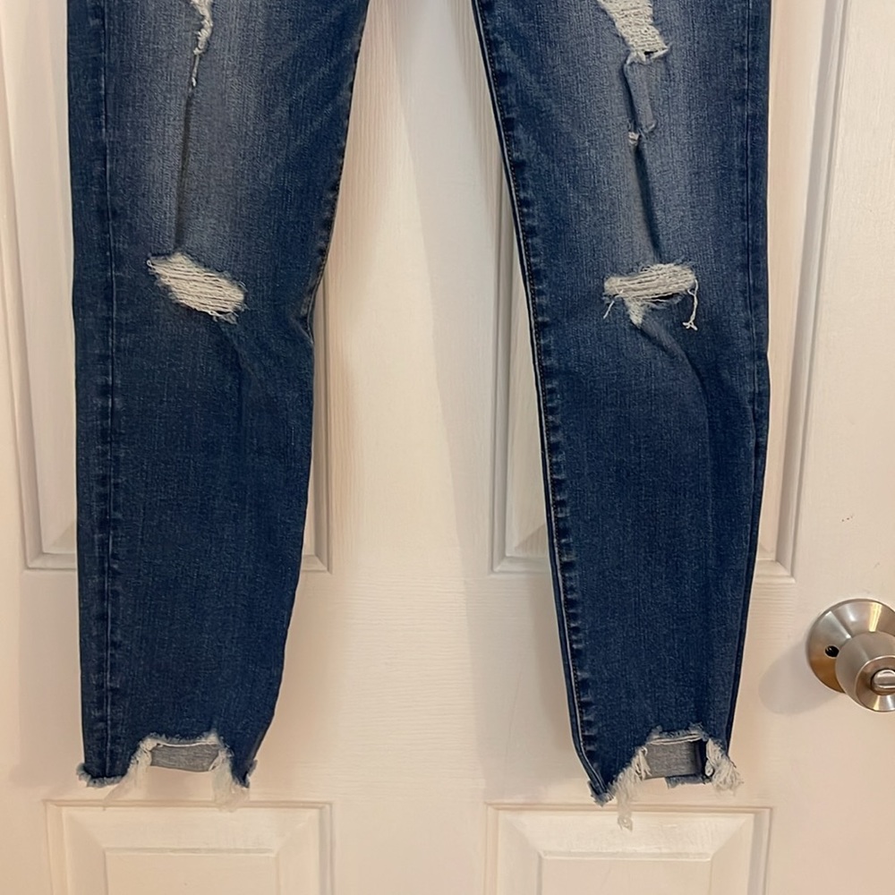 Abercrombie & Fitch super skinny ankle high rise jean, size 29/8. EUC - Picture 3 of 6
